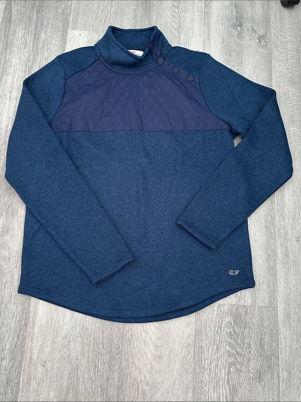 Vineyard Vines Navy Pullover with Pink Whale Logo NWT medium